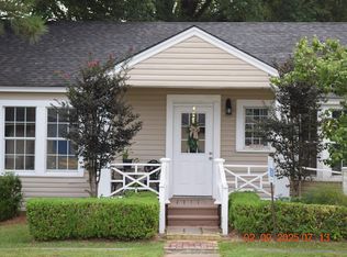 121 S Cox St, Bastrop, LA 71220