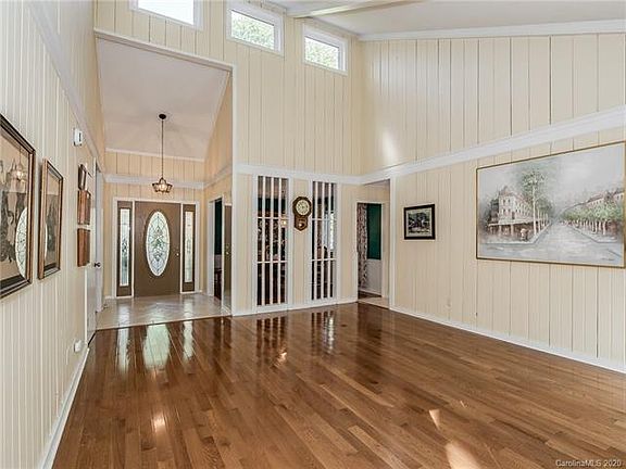 5th image of 1208 Wandering Way Dr