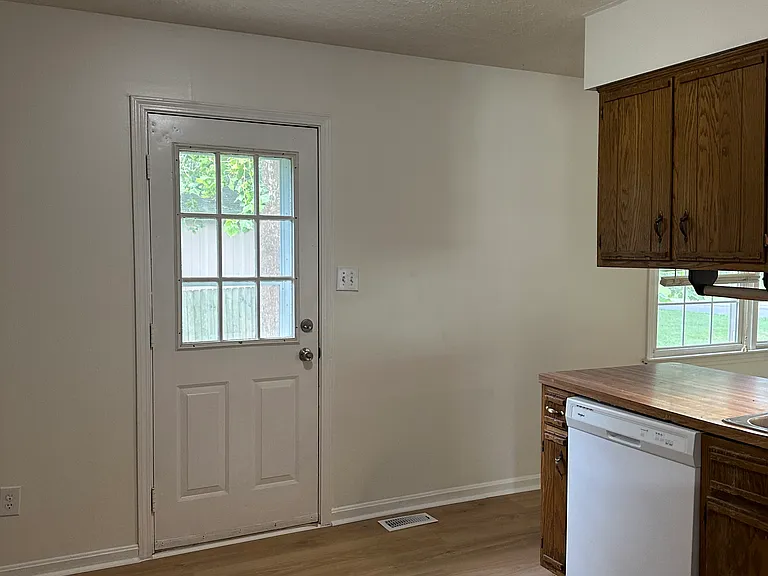 197 Kimberly Dr — Photo 12