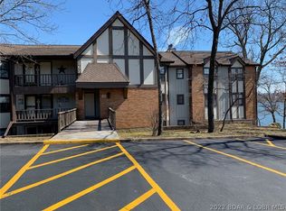362 Waters Edge Dr #32-2B, Lake Ozark, MO 65049