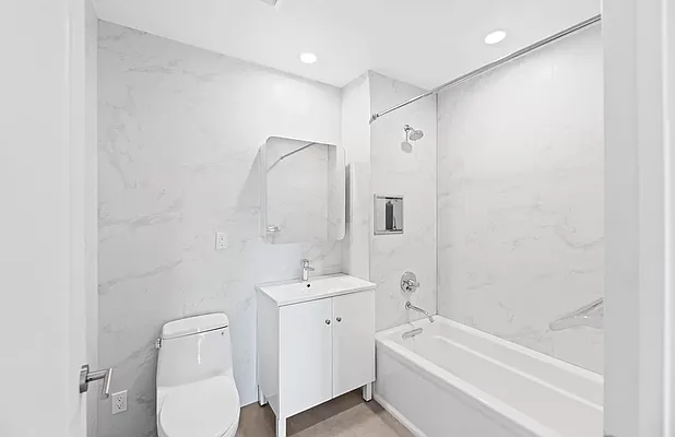 Rented by Living New York | media 31