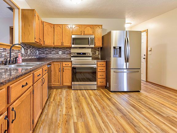 2nd image of 267 Pineview Dr