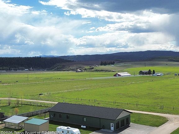 4th image of 119 Abe Ln
