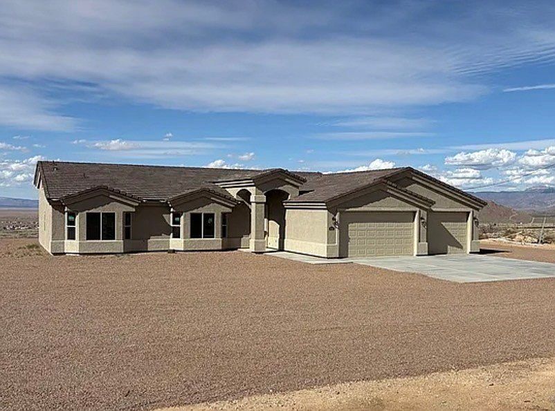 1st image of 8070 E Darius Dr