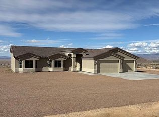 8070 E Darius Dr, Kingman, AZ 86401