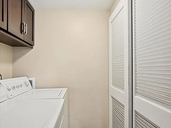 4th image of 227 Elkhorn Ct Unit D