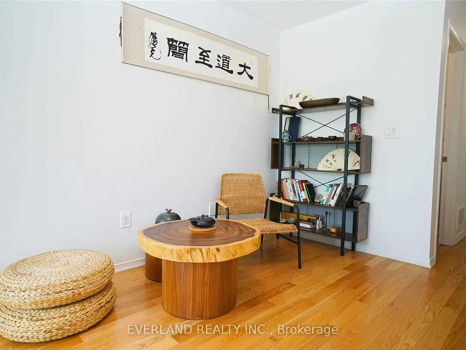 3 bed, $3,000 — Photo 4