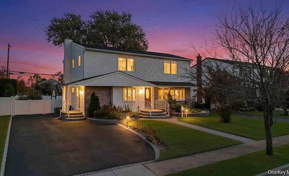59 Andover Ln