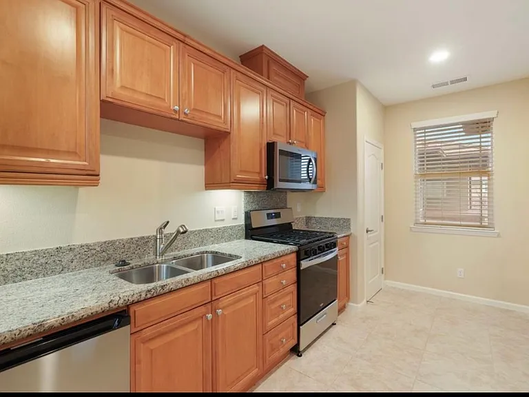 149 N Hancock Park Dr — Photo 9