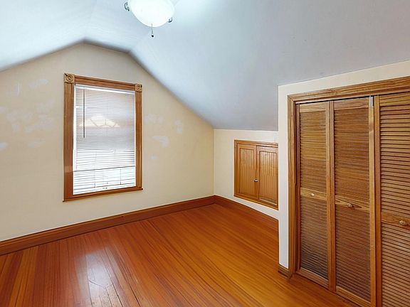5th image of 21 Alpine St #2