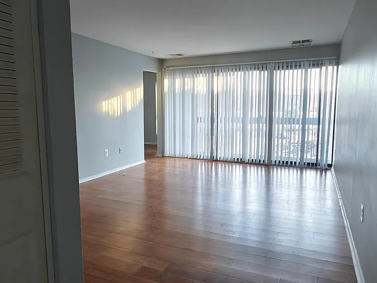 561 Florida Ave #104 — Photo 2