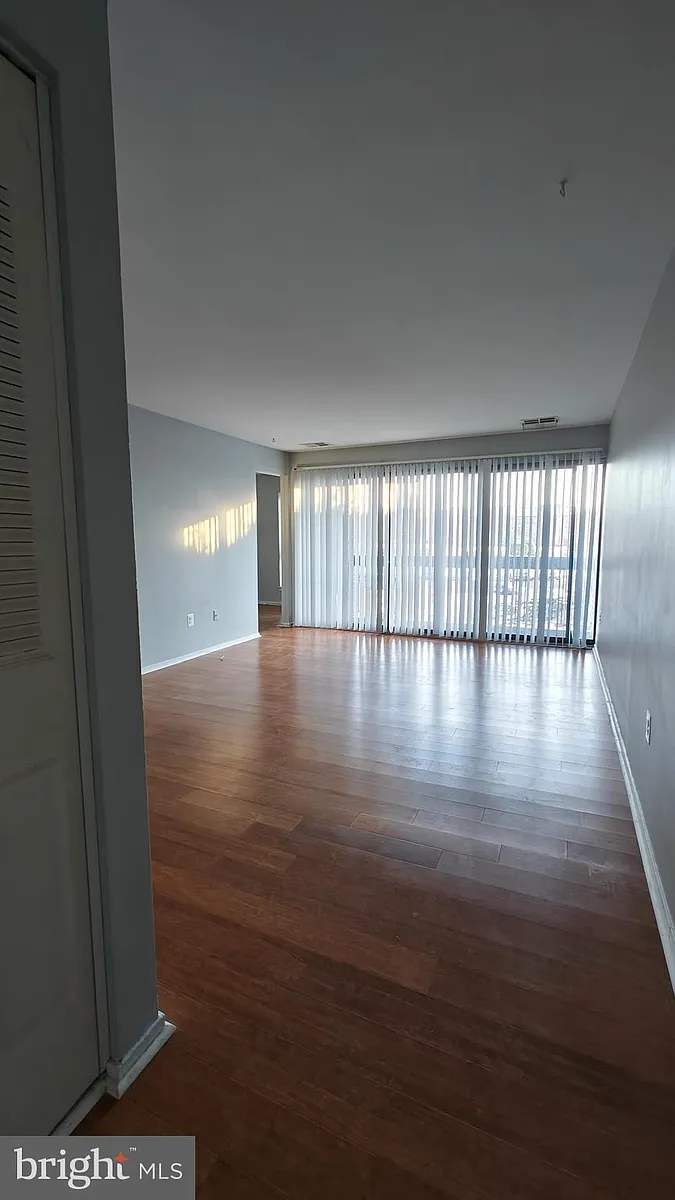 Building Photo - 561 Florida Ave #104