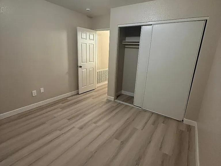701 E Rivera Ave — Photo 12