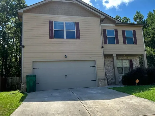 9883 Byrne Dr, Jonesboro, GA 30236