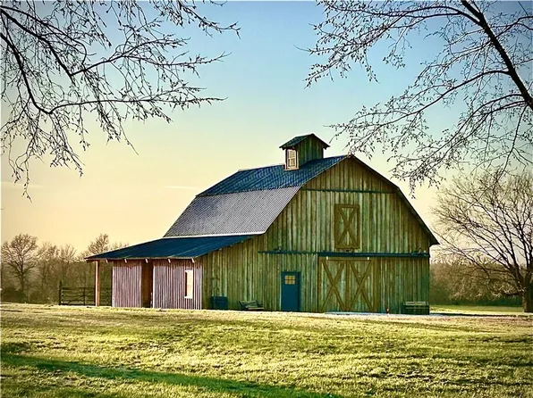 29990C S 2725th Rd, Sheldon, MO 64784
