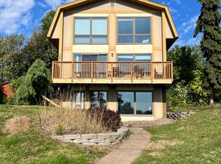 123 E 9th St #1, Duluth, MN 55805