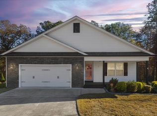 206 Cottage Crest Ct, Chickamauga, GA 30707