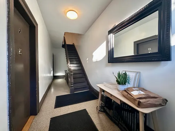 75 Warren Street image 9 of 11