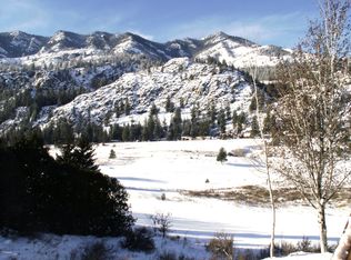 22 Frontage Rd, Pateros, WA 98846