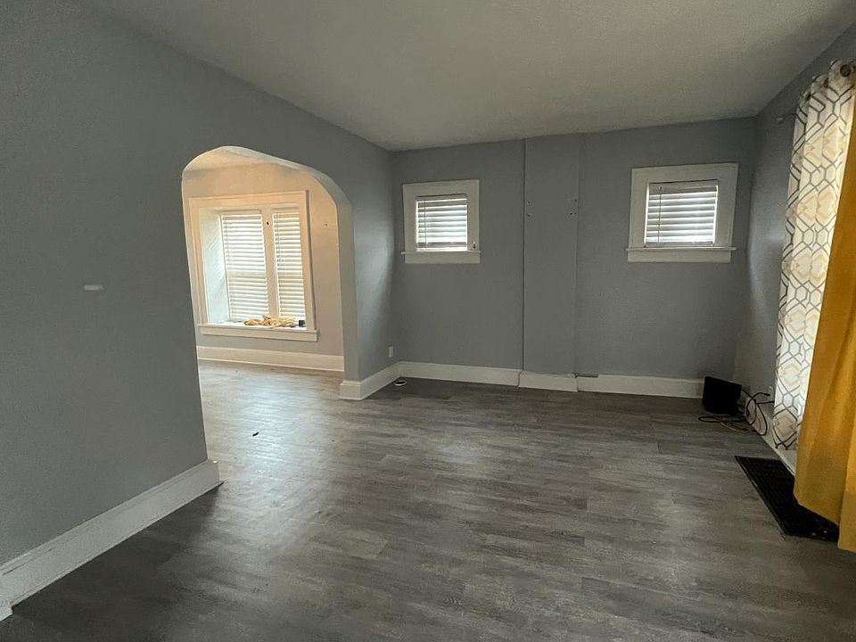 2330 21st St SW, Akron, OH 44314 Zillow
