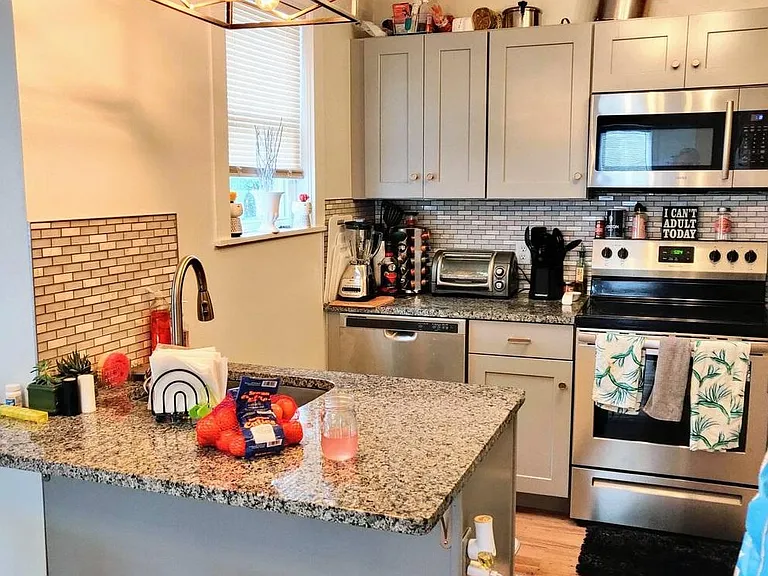 66 Saint John Ave — Photo 5