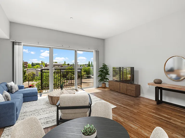 The Platform Apartments — Photo 11