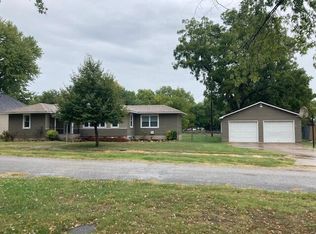 407 Quaker St, Purcell, MO 64857