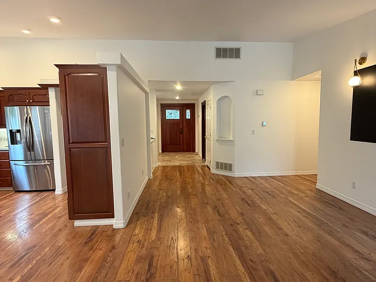 W Canyon Dr — Photo 2
