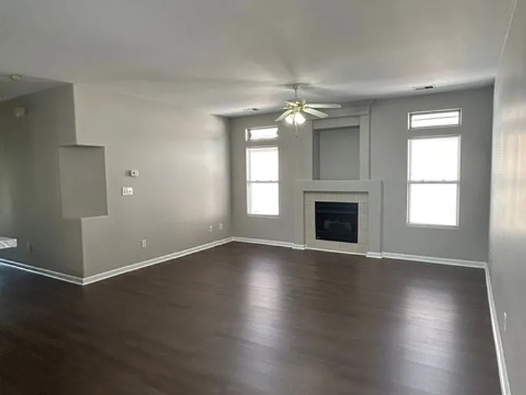 2741 Jacquelyn Ln — Photo 4