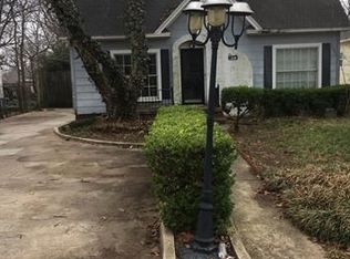 1307 S Johnston St, Ada, OK 74820