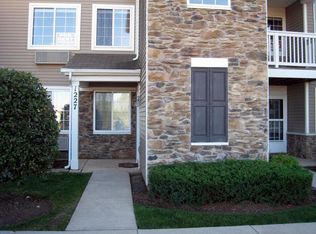 1227 Silverstone Dr, Carpentersville, IL 60110