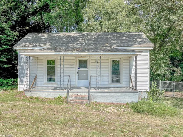 701 Church St, Eden, NC 27288