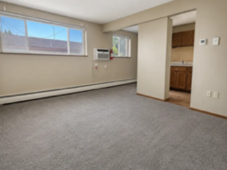 Swift Street Apartments — Photo 6