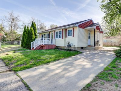 2927 Pershing Blvd, Clinton, IA, 52732