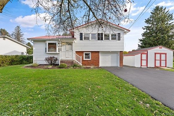 1st image of 74 Dewey Dr