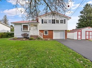 74 Dewey Dr, Fulton, NY 13069