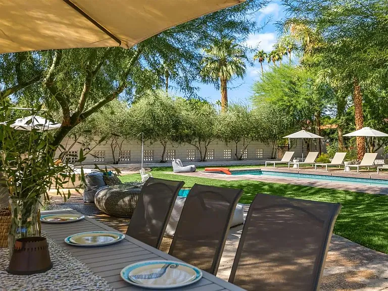 72382 Desert Dr — Photo 7