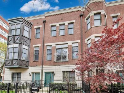 335 E Cullerton St, Chicago, IL, 60616