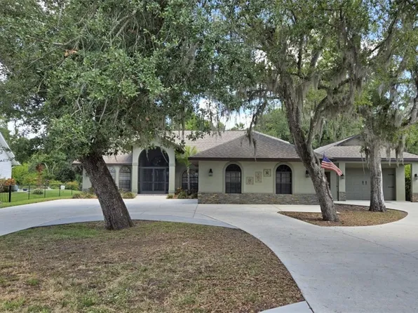 7311 Sean Ln, North Fort Myers, FL 33917