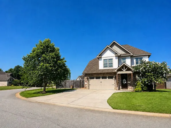 105 Kloe Ct, Warner Robins, GA 31088