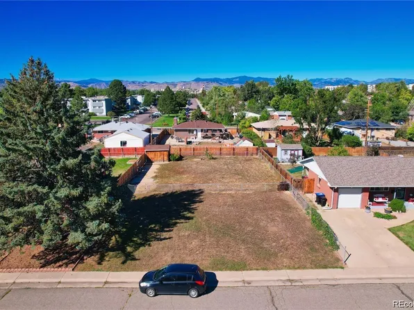 Hoyt, Arvada, CO 80002