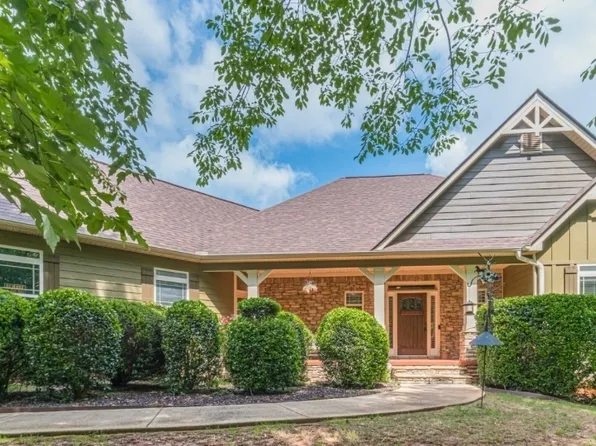 255 Nicklaus Cir, Social Circle, GA 30025