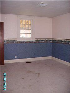 5th image of 400 E Franklin St
