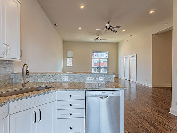 5th image of 2100 Greenwood St #108A