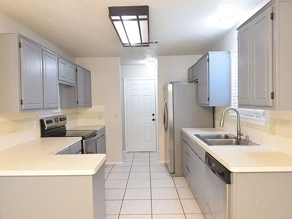 5th image of 107 Margarita Dr