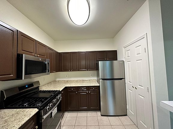 5th image of 12903 Alton Sq APT 203