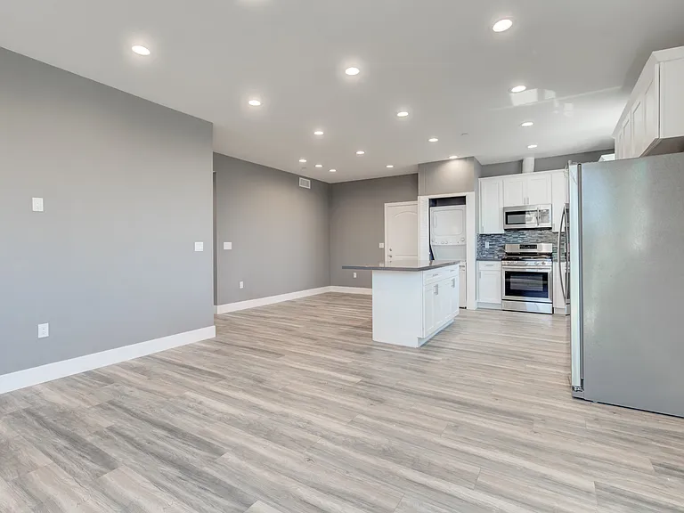 3626 S Cimarron St — Photo 7