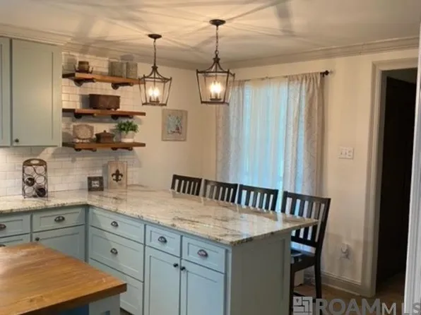 6037 Donnybrook Ave, Greenwell Springs, LA 70739