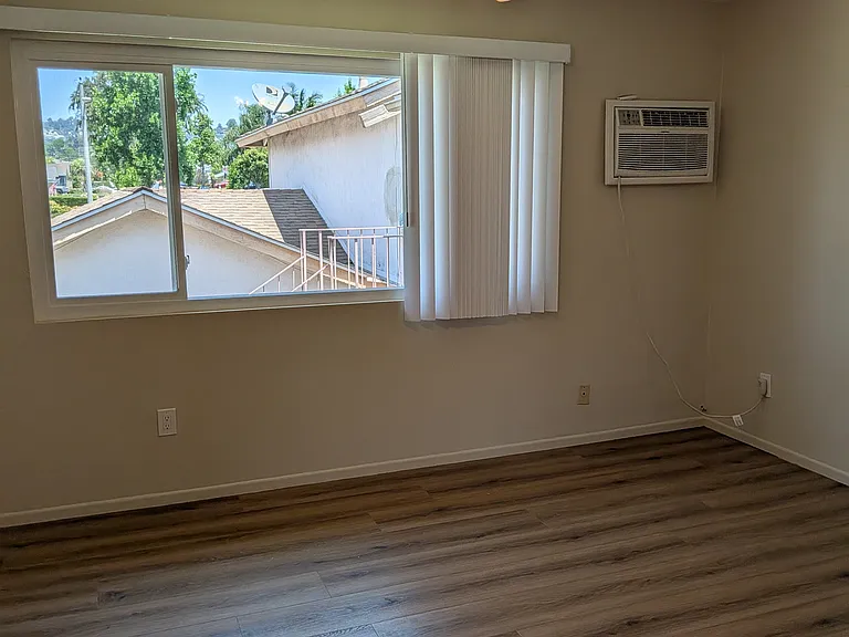 1420 E Stearns Ave #3 — Photo 7