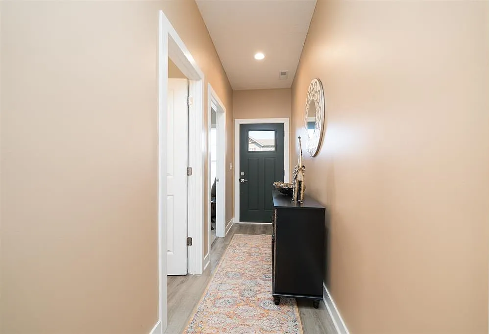 3 bed, 2.0 bath, $1,795 — Photo 3
